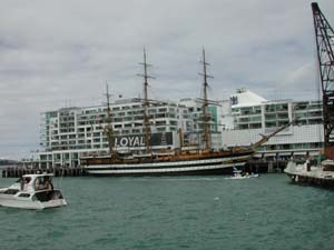 nave scuola amerigo vespucci a auckland