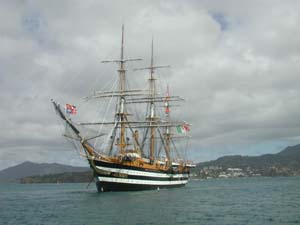 mayotte giro mondo nave vespucci